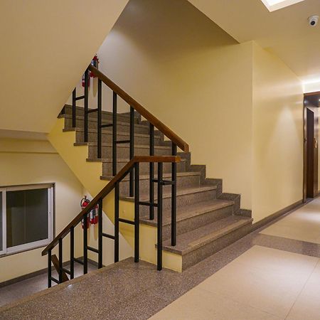Hotel El Magnifico Сурат Экстерьер фото